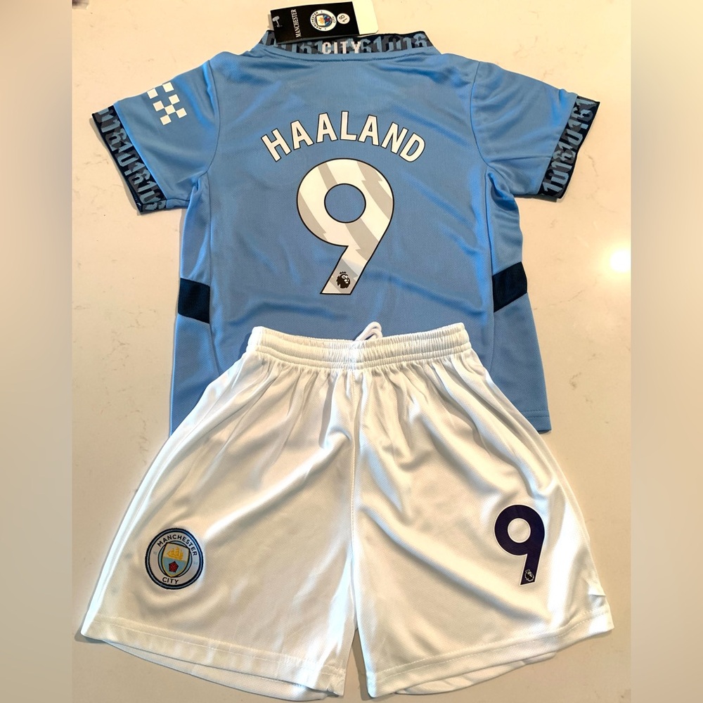 Kids Haaland Manchester City Youth Medium Size 26 Age 8-9 Soccer Jersey Kit